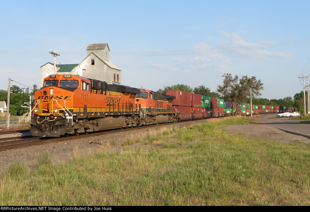 BNSF 7117 East
